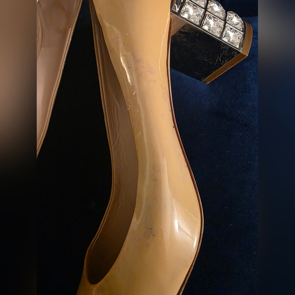 MIU MIU Patent leather Pumps. Size 39 (US 9) - Picture 6 of 12